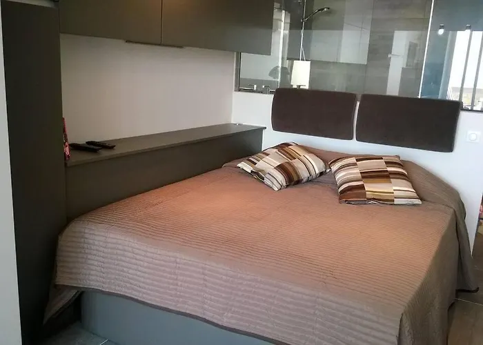216, Heliopolis Ab Au Village Naturiste Apartament *